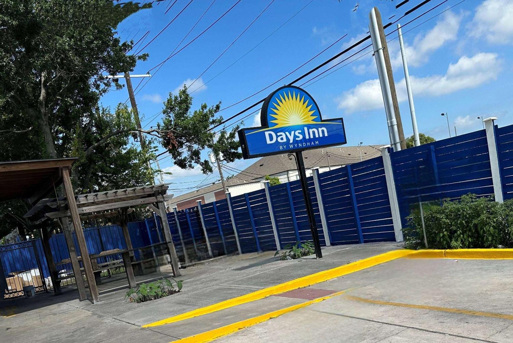 Days Inn By Wyndham New Orleans Pontchartrain Extérieur photo